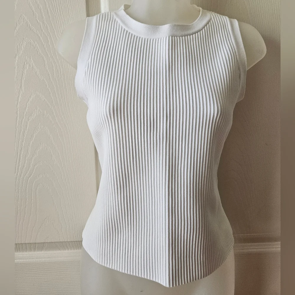 Bundle (3) Ribbed Sleeveless Tops - Picture 7 of 9